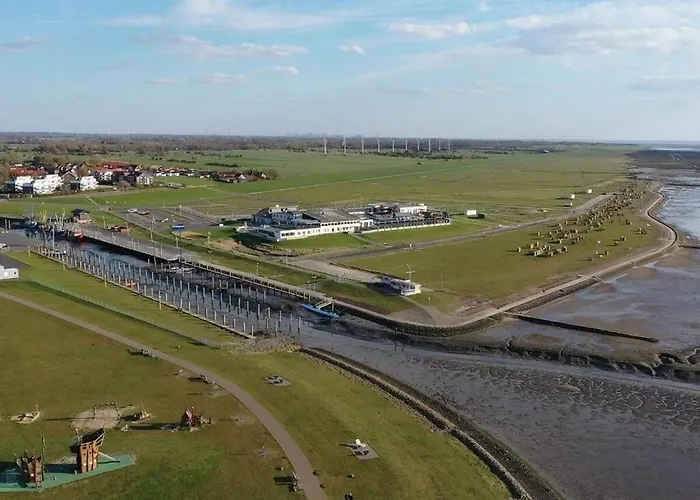 Sun, Mudflats And Sea *